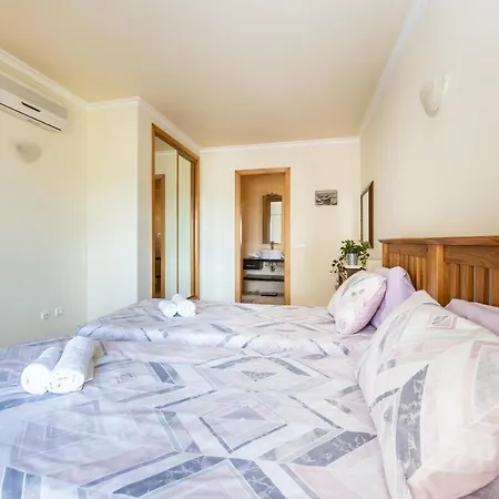 A Casa Do Guy * Лагуш