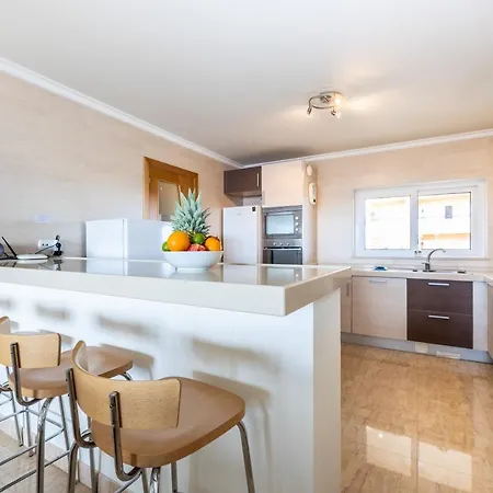 A Casa Do Guy * Lagos